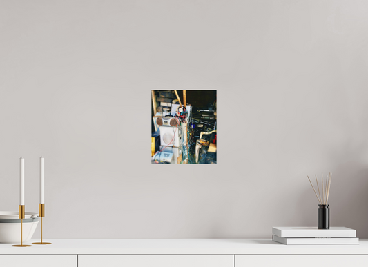 20 x 22,7 cm, Impression mate fine art sur alu dibond (prête à être accrochée) Repair shop (Sénégal, MBour)