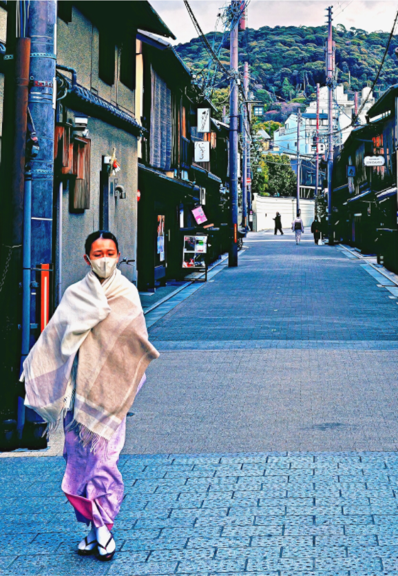Draped in Gion (Japan, Kyoto)