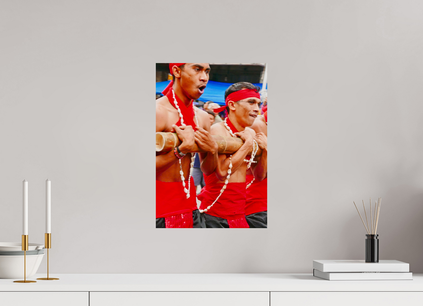 Shoulders of tradition (Indonesia, Yogyakarta)