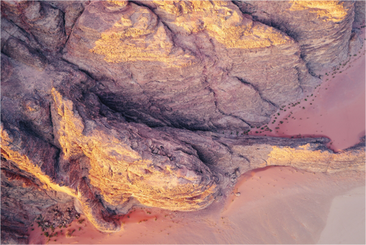 Mineral bark (Jordan, Wadi Rum)