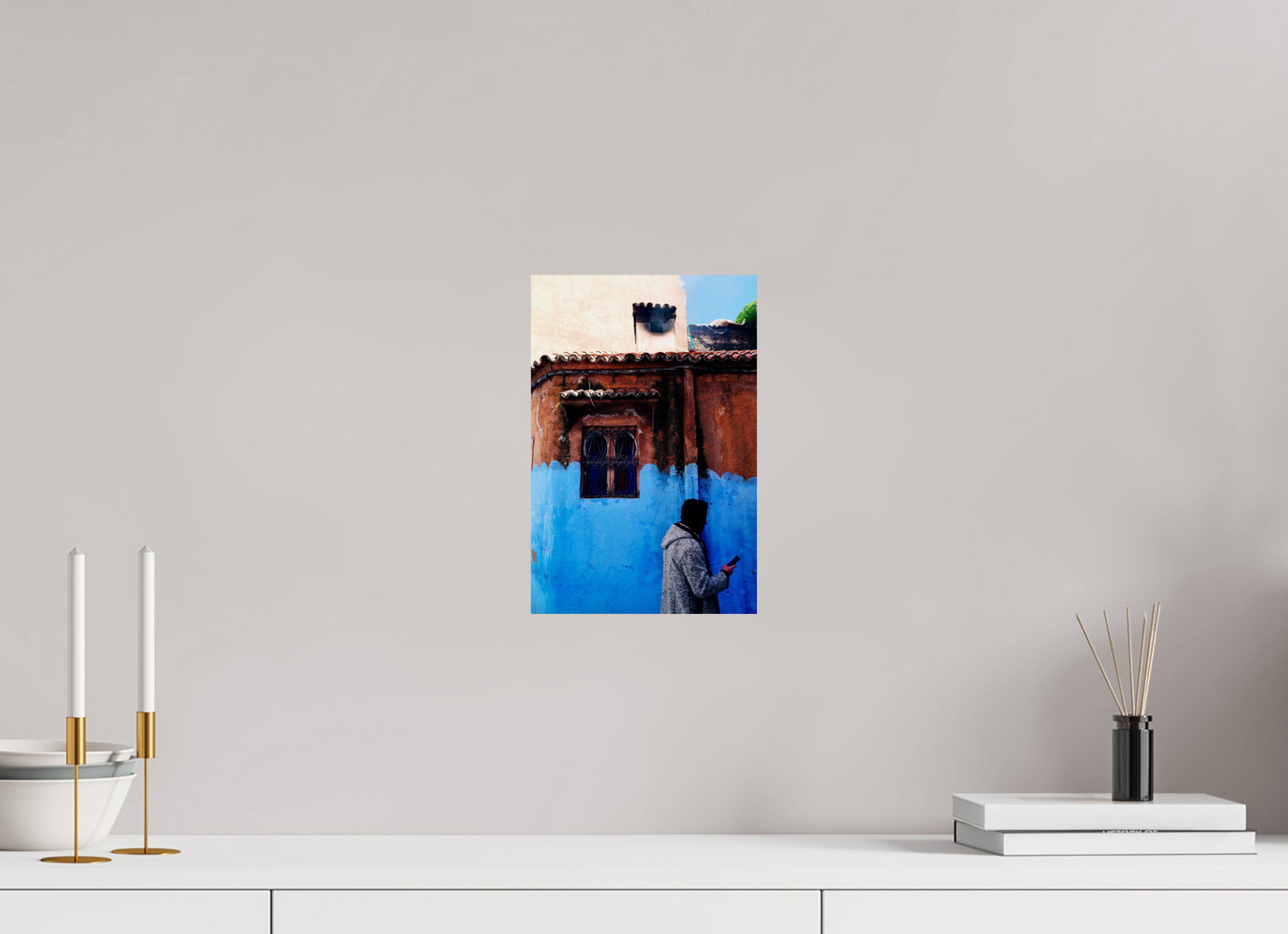 Chromatic border (Morocco, Chefchaouen)