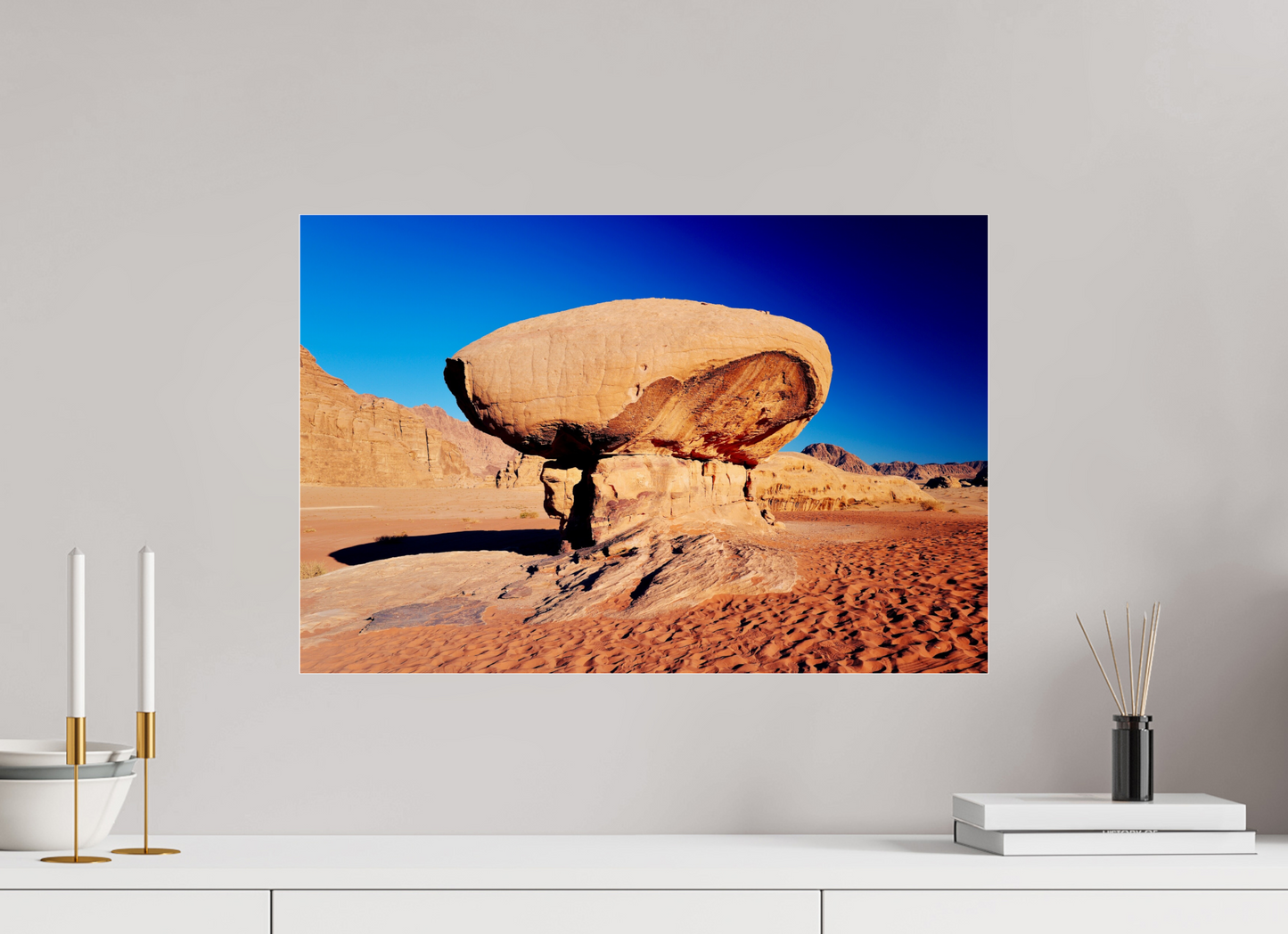 Stone edge (Jordan, Wadi Rum)