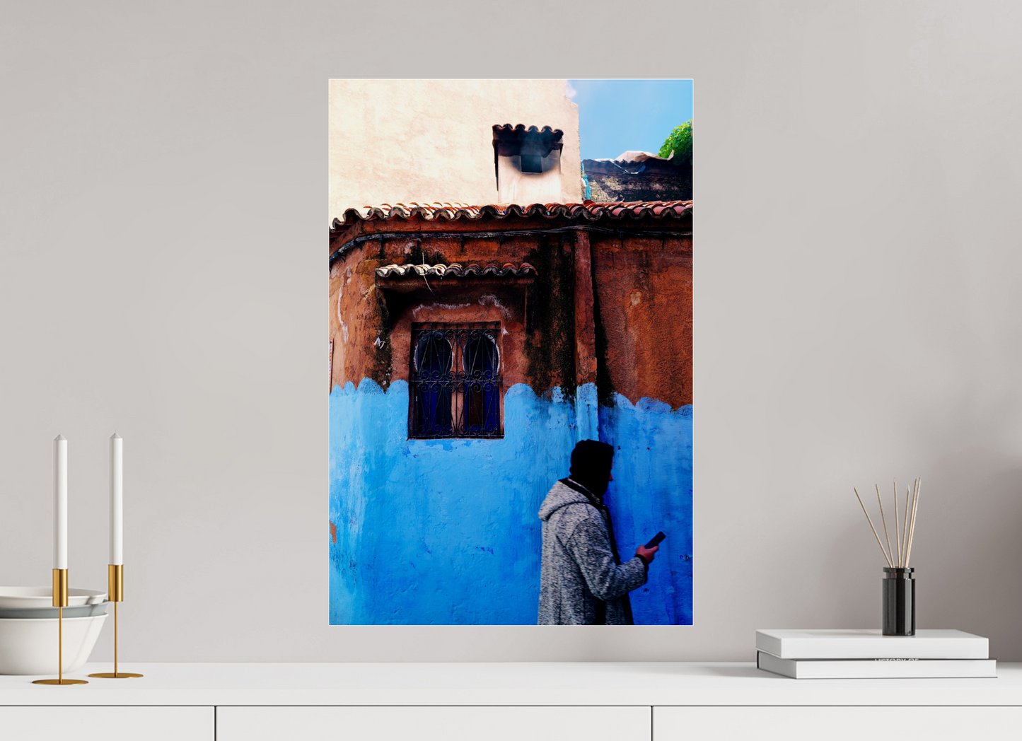 Chromatic border (Morocco, Chefchaouen)