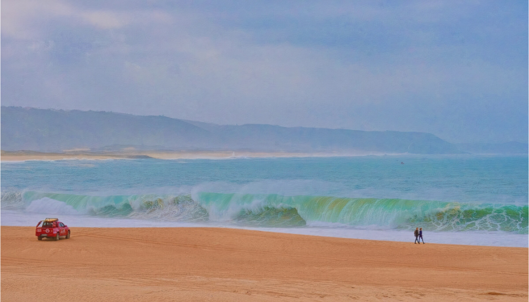 Main image Contrechamp (Portugal, Nazaré)