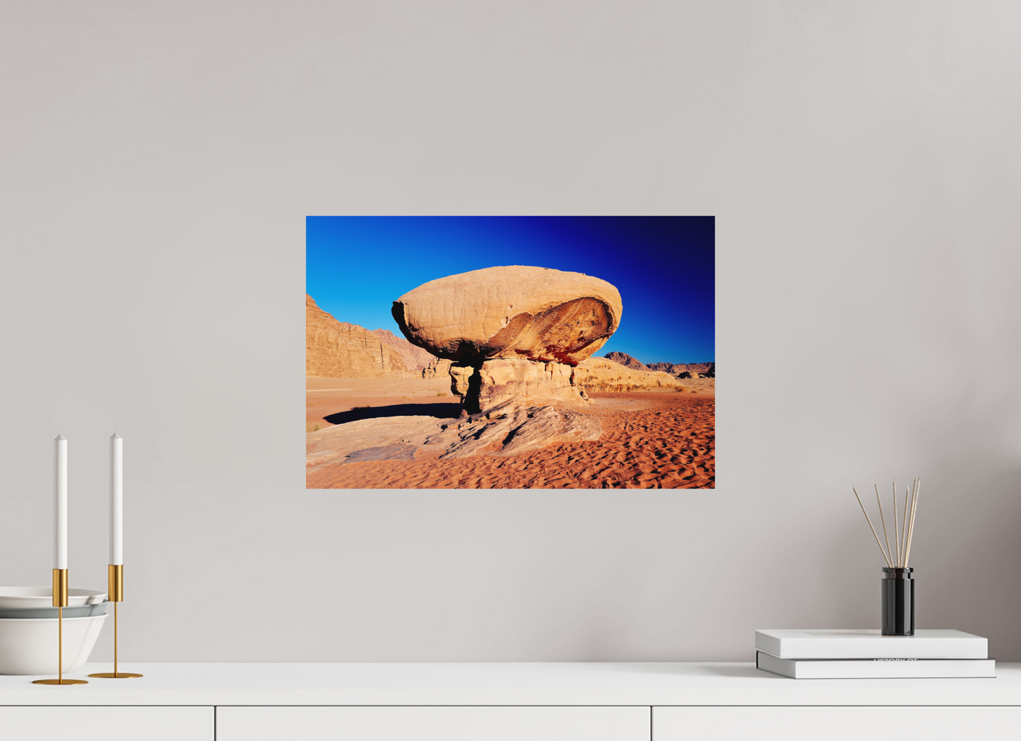 Stone edge (Jordan, Wadi Rum)