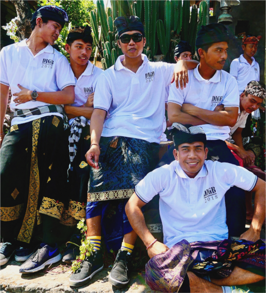 Main image Sarongs et sneakers (Indonésie, Bali)