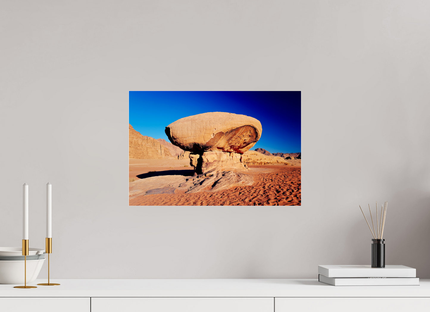Stone edge (Jordan, Wadi Rum)