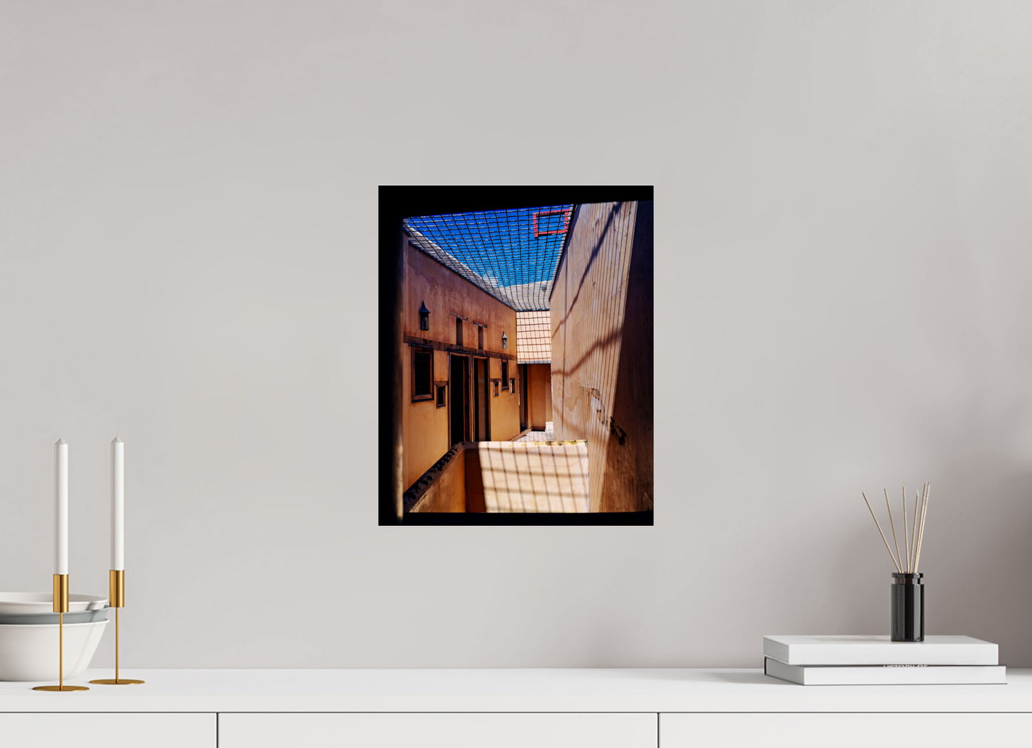 30 x 37,1 cm, Impression brillante fine art sur alu dibond (prête à être accrochée) Lumière captive (Maroc, Fez)