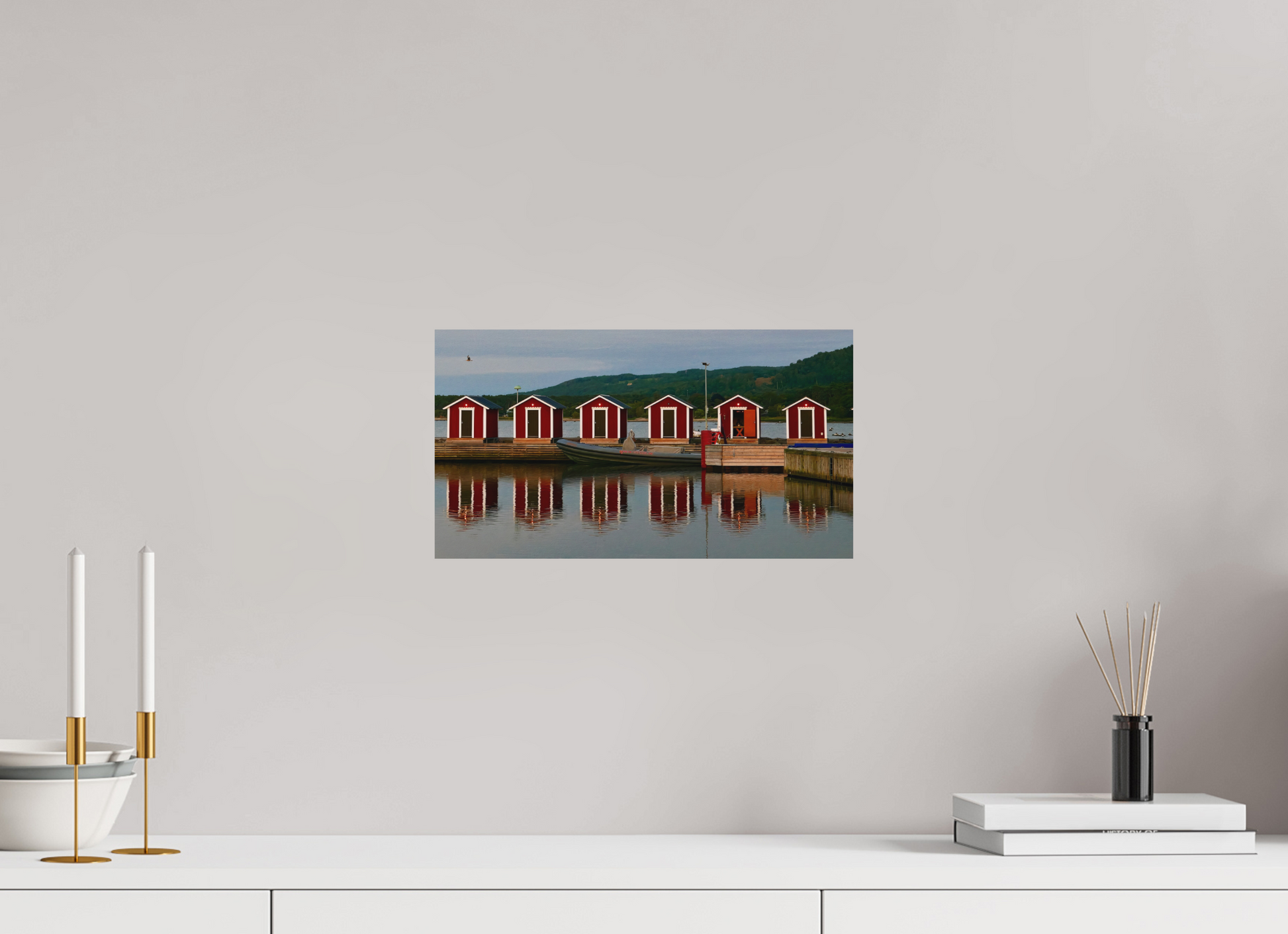 36,5 x 20 cm, Impression mate fine art sur alu dibond (prête à être accrochée) Épure nordique (Suède, Båstad)