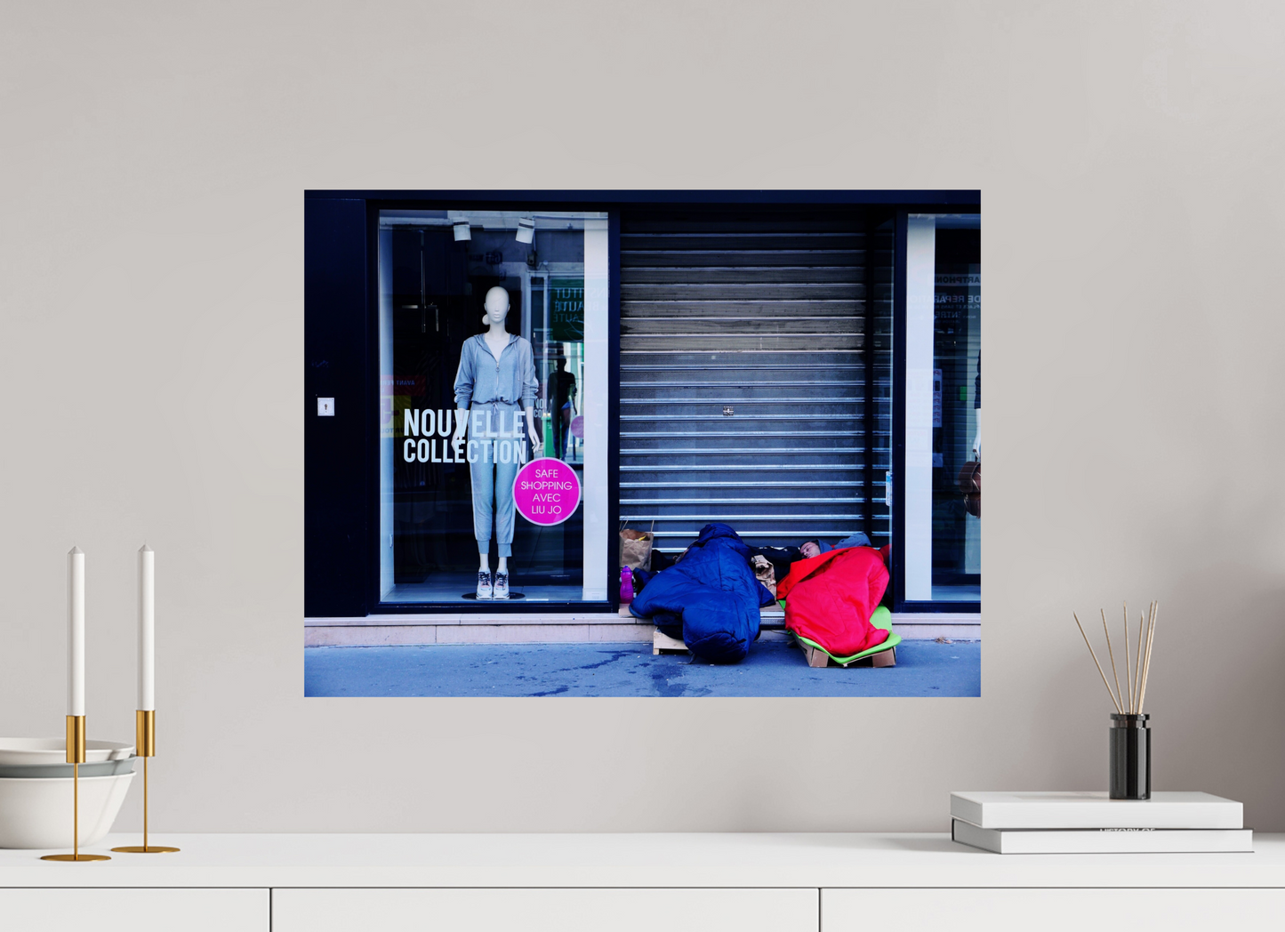 Indifference for sale (France, Paris)