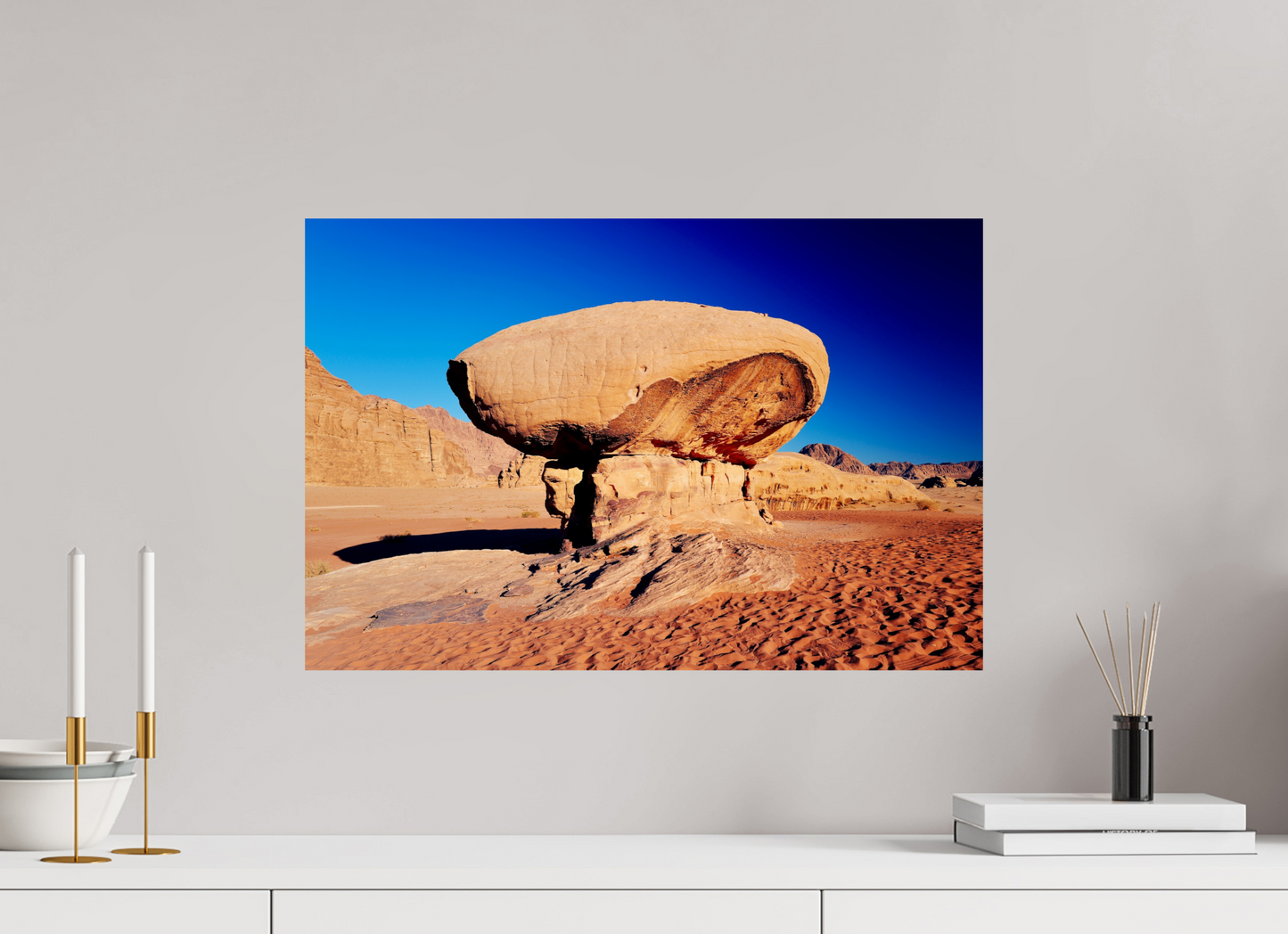 Stone edge (Jordan, Wadi Rum)