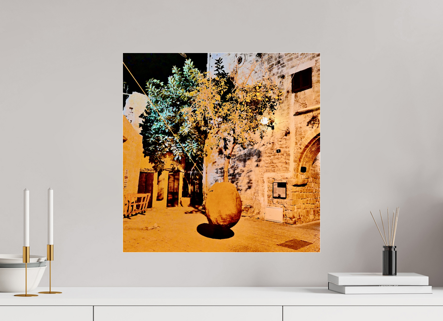 50 x 50,6 cm, Impression brillante fine art sur alu dibond (prête à être accrochée) L’ombre du fruit (Israël, Tel Aviv)