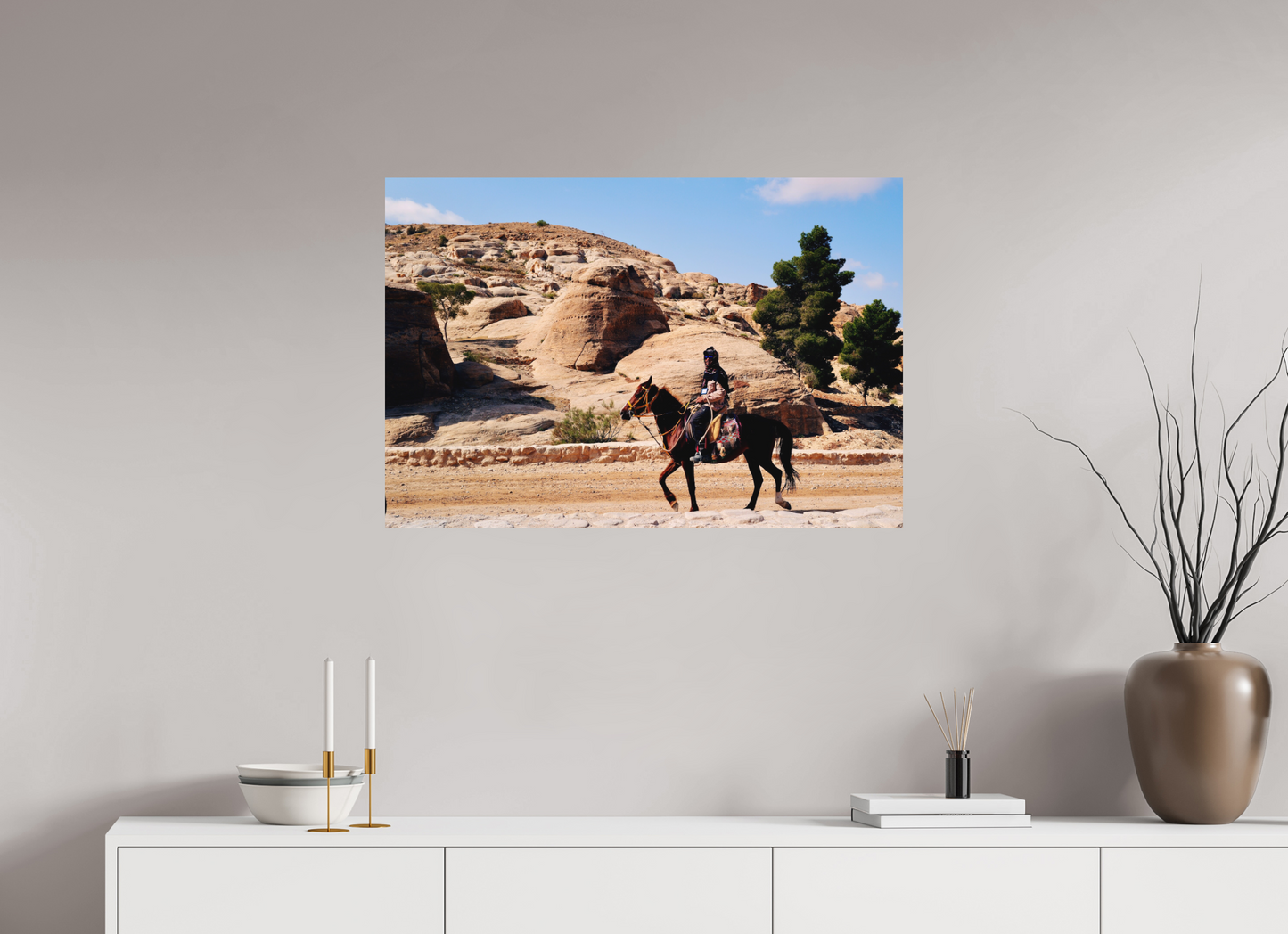 Arabian rhythm, carved horizon (Jordan, Petra)