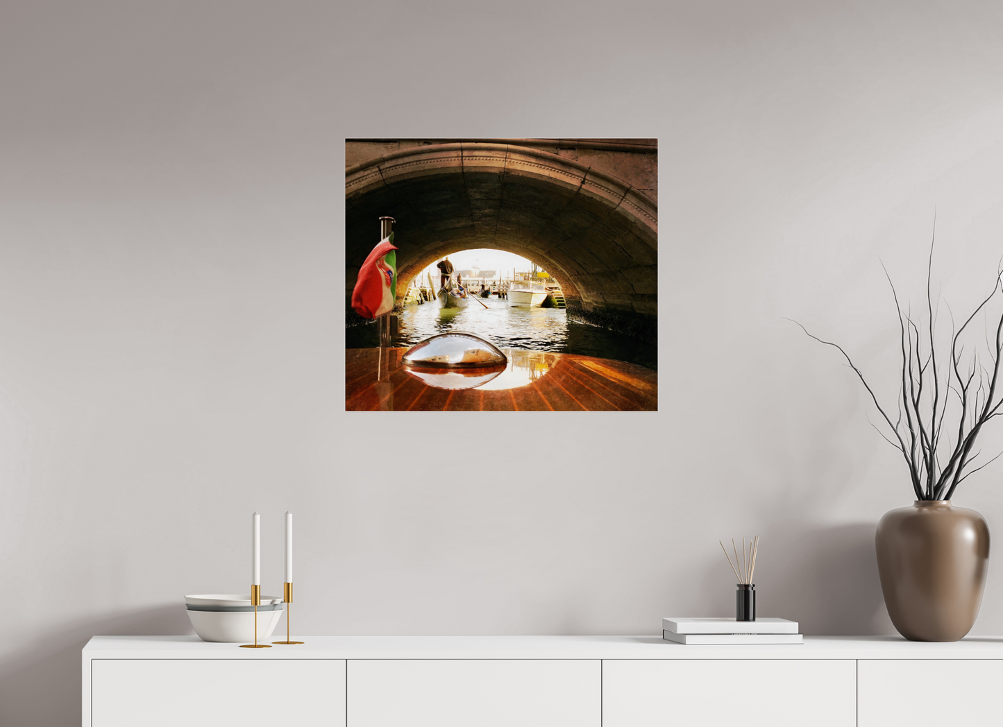 68,7 x 60 cm, Impression brillante fine art sur alu dibond (prête à être accrochée) Échappée belle (Italie, Venise)