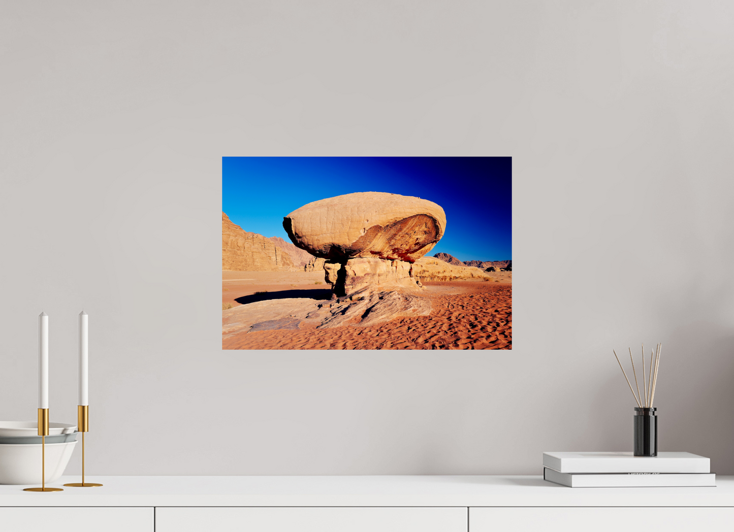 Stone edge (Jordan, Wadi Rum)