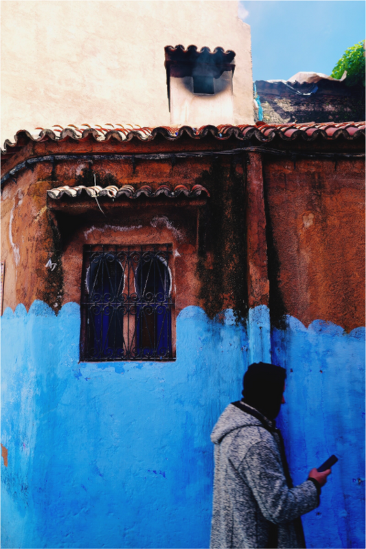 Chromatic border (Morocco, Chefchaouen)