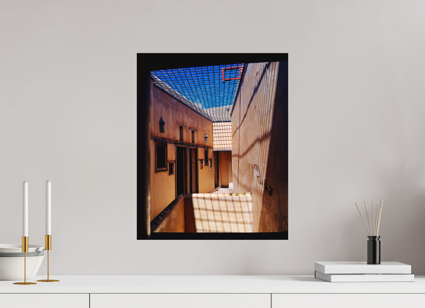 40 x 49,4 cm, Impression mate fine art sur alu dibond (prête à être accrochée) Lumière captive (Maroc, Fez)