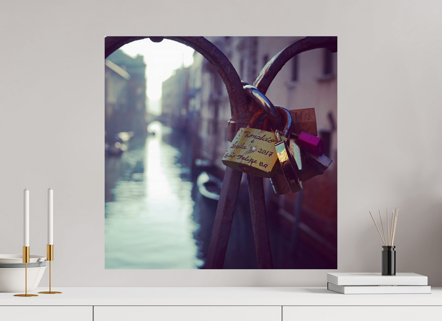 60 x 60 cm, Tirage brillant papier Fuji Crystal DP II (à encadrer) Ancres (Italie, Venise)